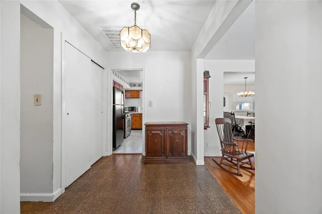 11 Beverly Road White Plains NY 10605