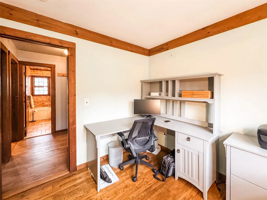 36 Mill Road Calverton NY 11933