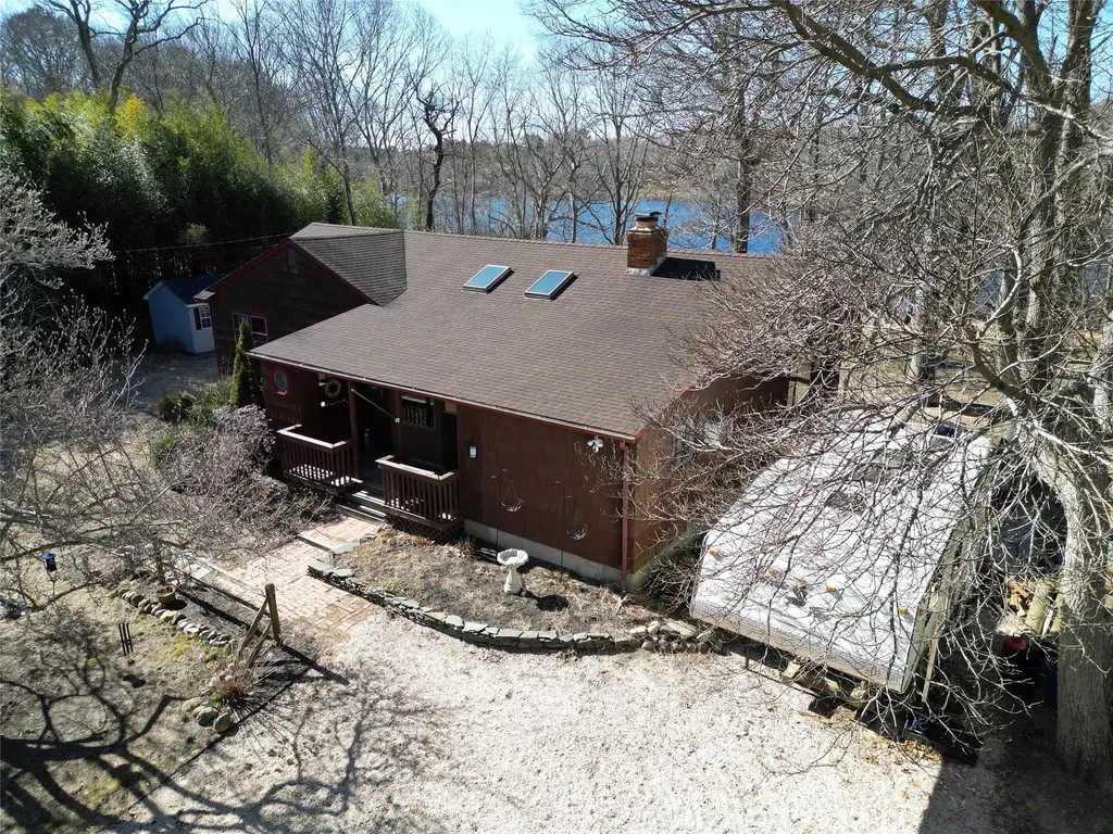 36 Mill Road Calverton NY 11933