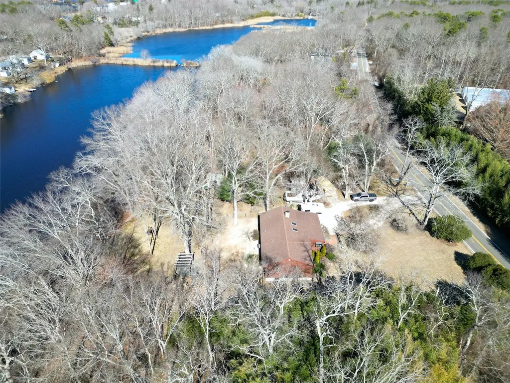36 Mill Road Calverton NY 11933