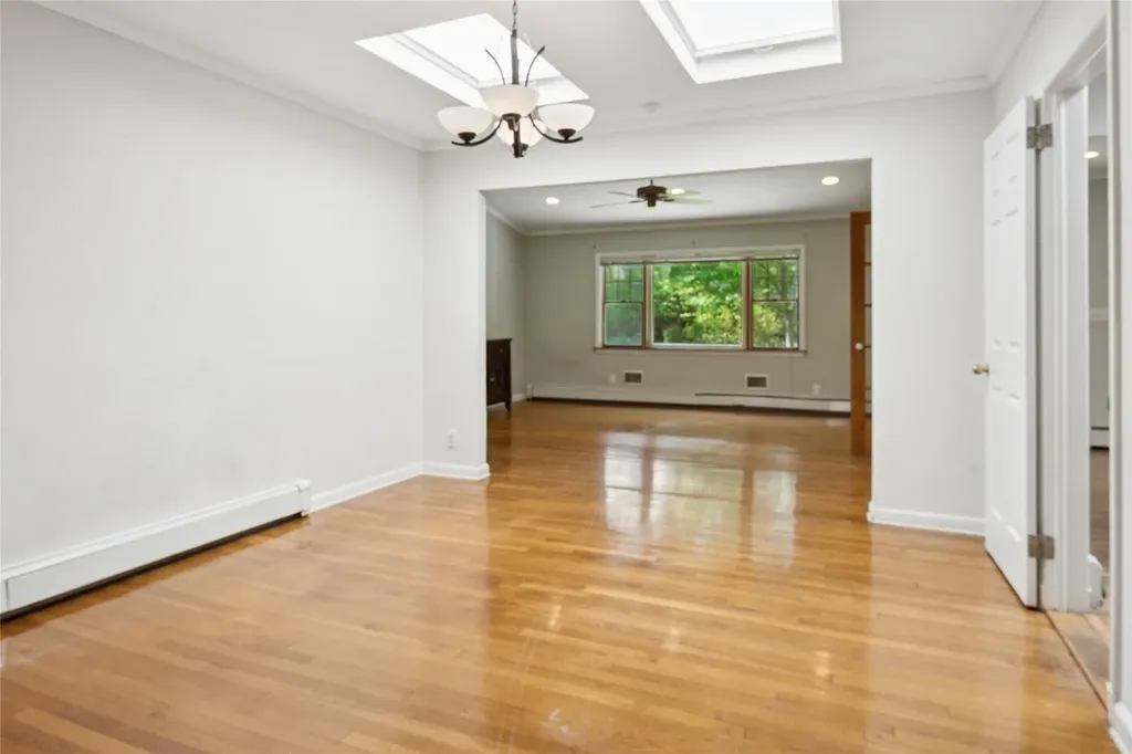 45 Richbell Road White Plains NY 10605