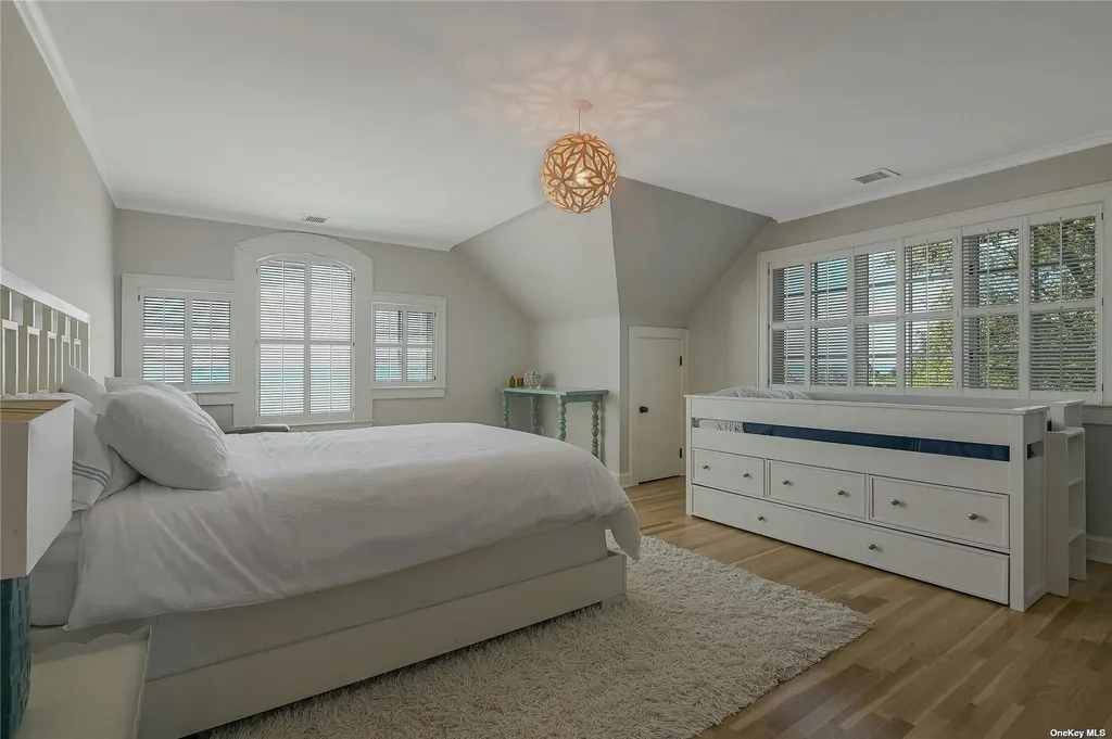 905 Willis Creek Drive Mattituck NY 11952
