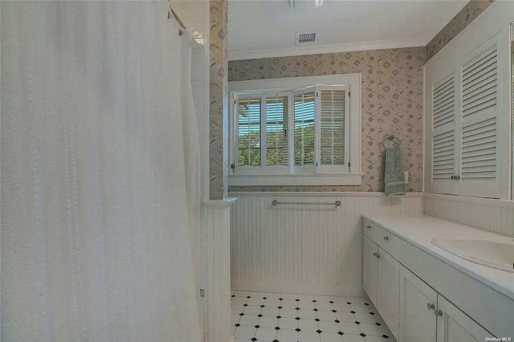 905 Willis Creek Drive Mattituck NY 11952