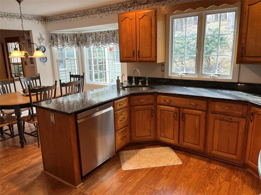 12 Marten Drive West Nyack NY 10994
