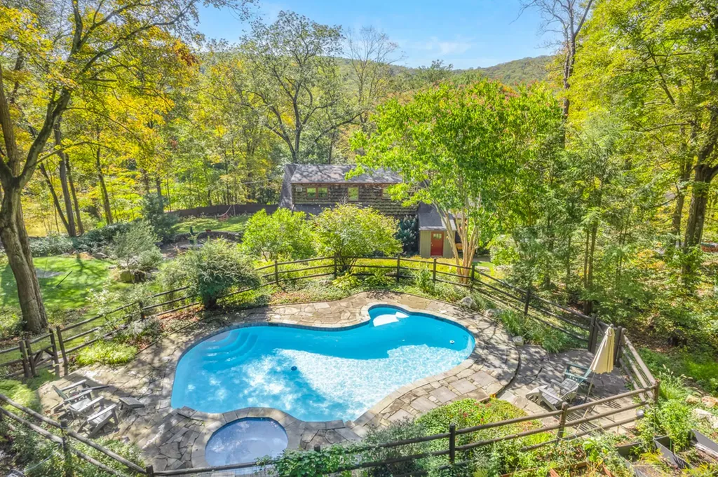384 Old West Point Road W Garrison NY 10524