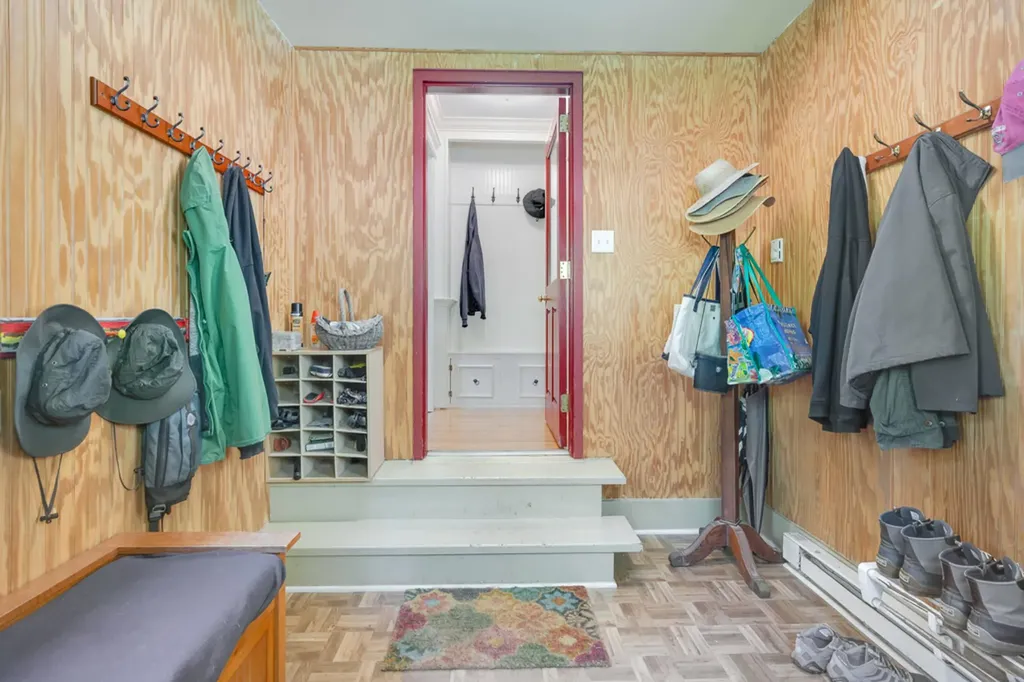 384 Old West Point Road W Garrison NY 10524
