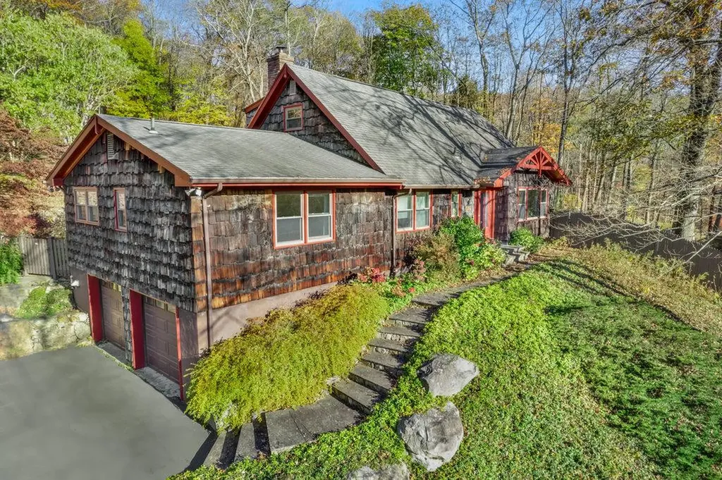384 Old West Point Road W Garrison NY 10524