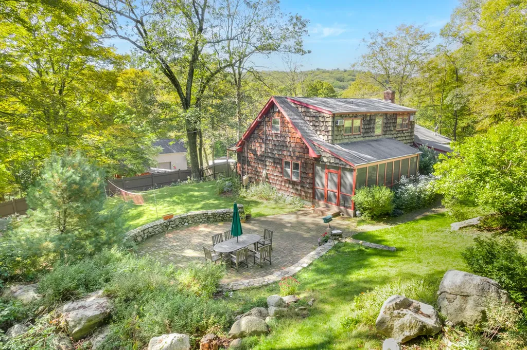 384 Old West Point Road W Garrison NY 10524