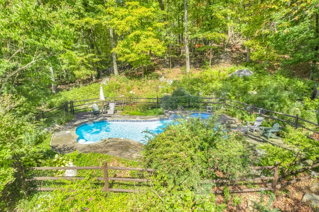 384 Old West Point Road W Garrison NY 10524