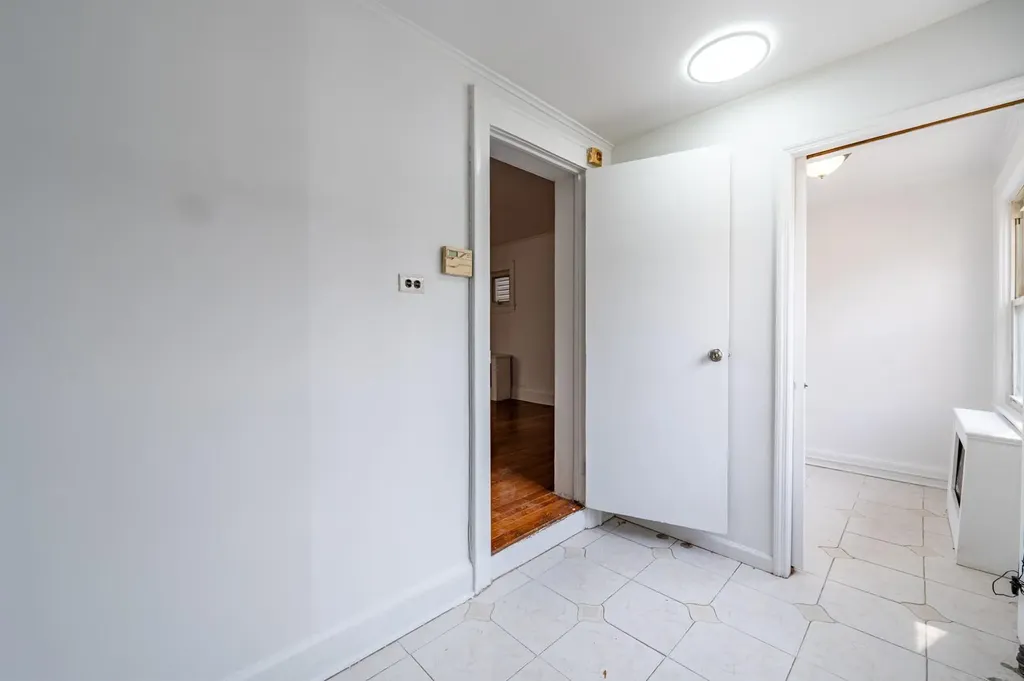 1736 Jarvis Avenue Bronx NY 10461