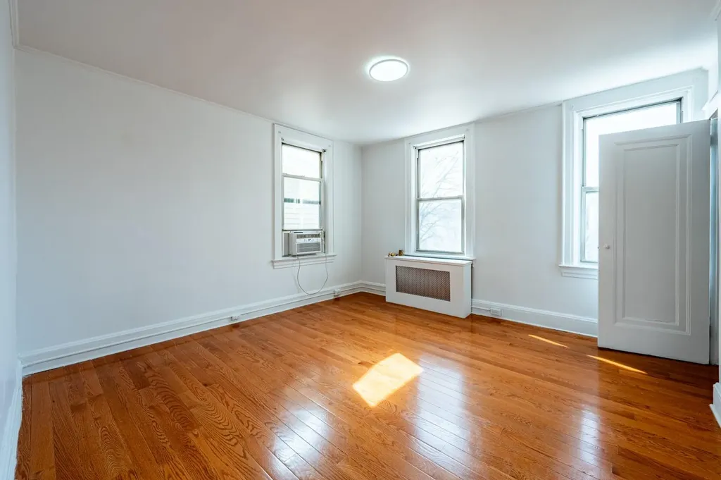 1736 Jarvis Avenue Bronx NY 10461