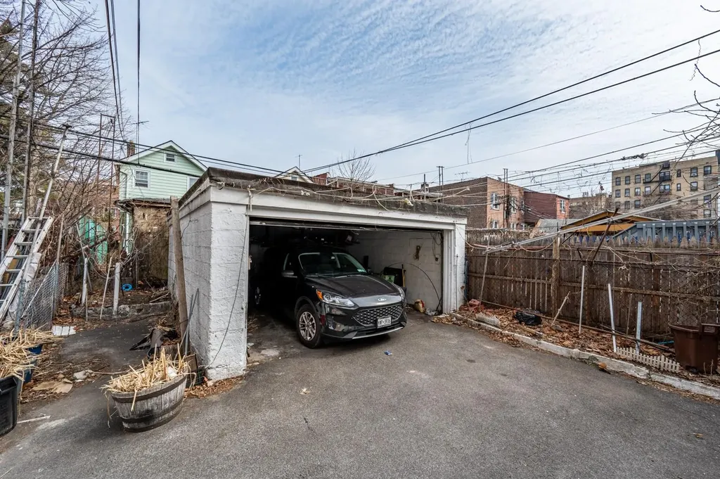 1736 Jarvis Avenue Bronx NY 10461