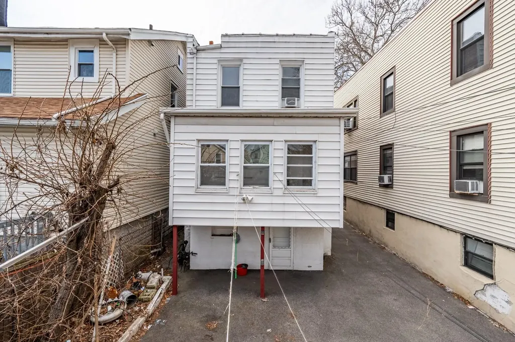 1736 Jarvis Avenue Bronx NY 10461