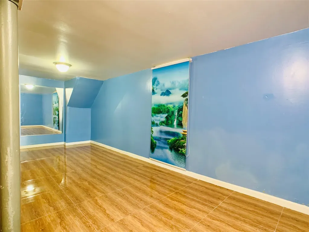 1736 Jarvis Avenue Bronx NY 10461