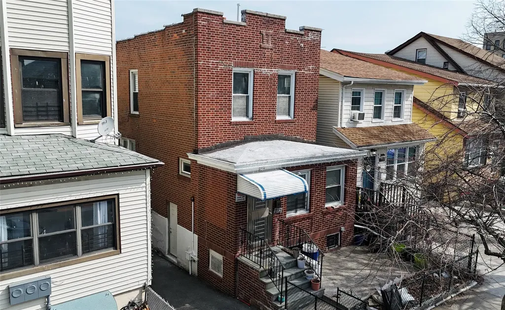 1736 Jarvis Avenue Bronx NY 10461