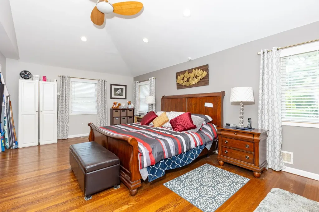 70 West Lane Bay Shore NY 11706