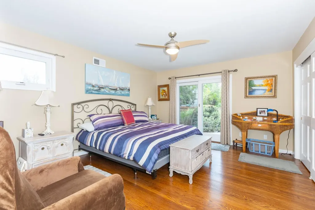 70 West Lane Bay Shore NY 11706