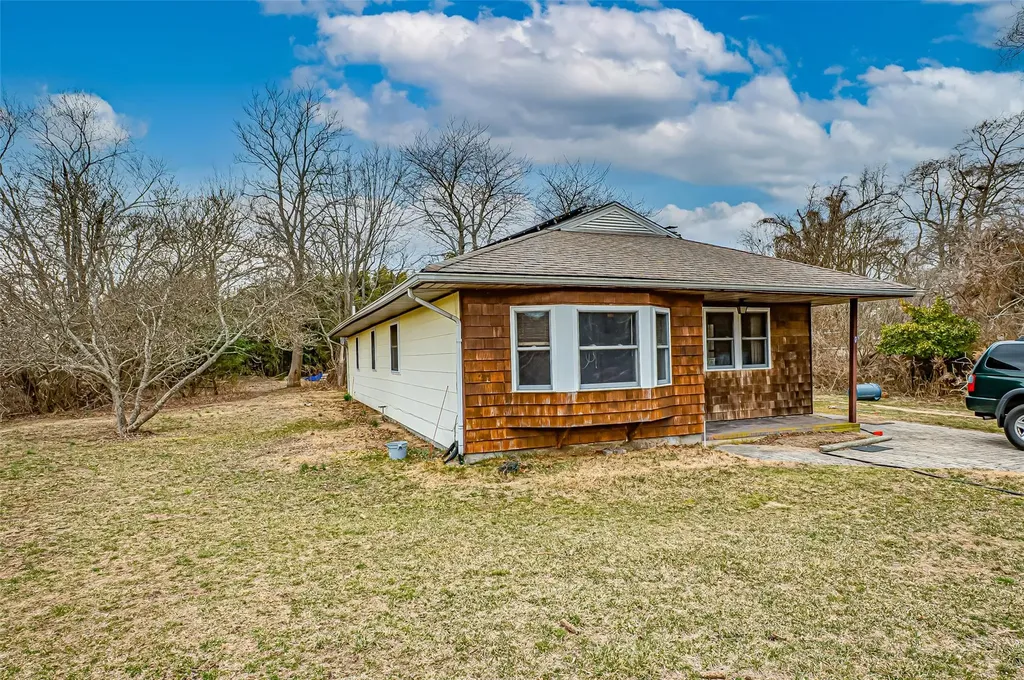 34 Hemlock Drive Mastic Beach NY 11951