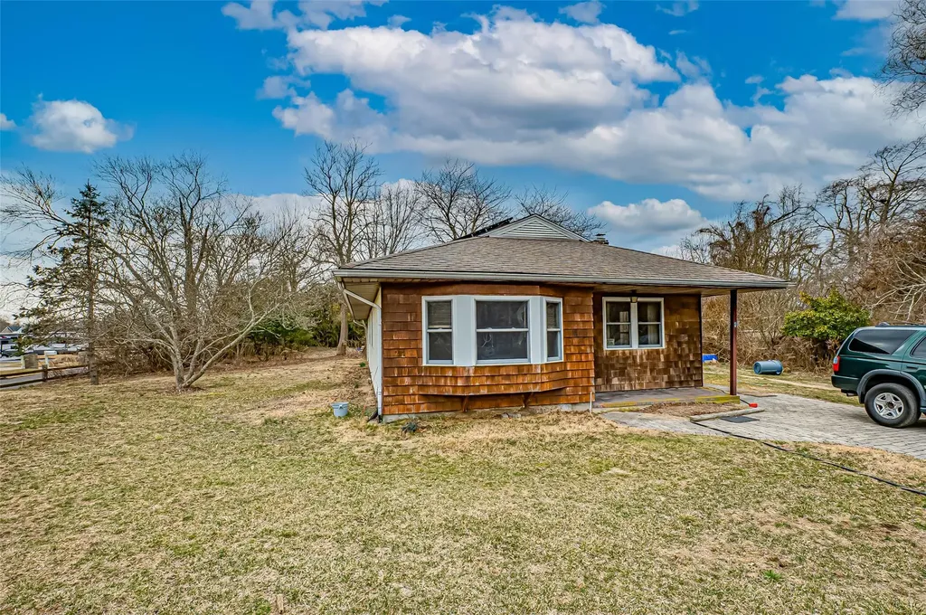 34 Hemlock Drive Mastic Beach NY 11951