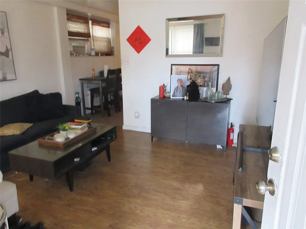 4104 Digney Avenue Bronx NY 10466