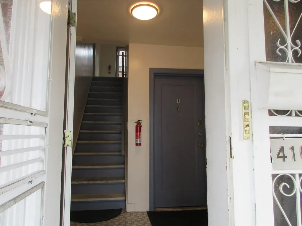 4104 Digney Avenue Bronx NY 10466