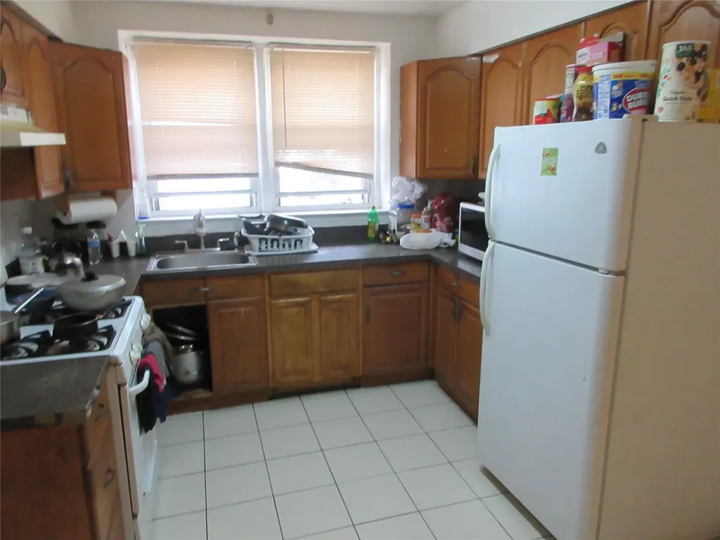 4104 Digney Avenue Bronx NY 10466