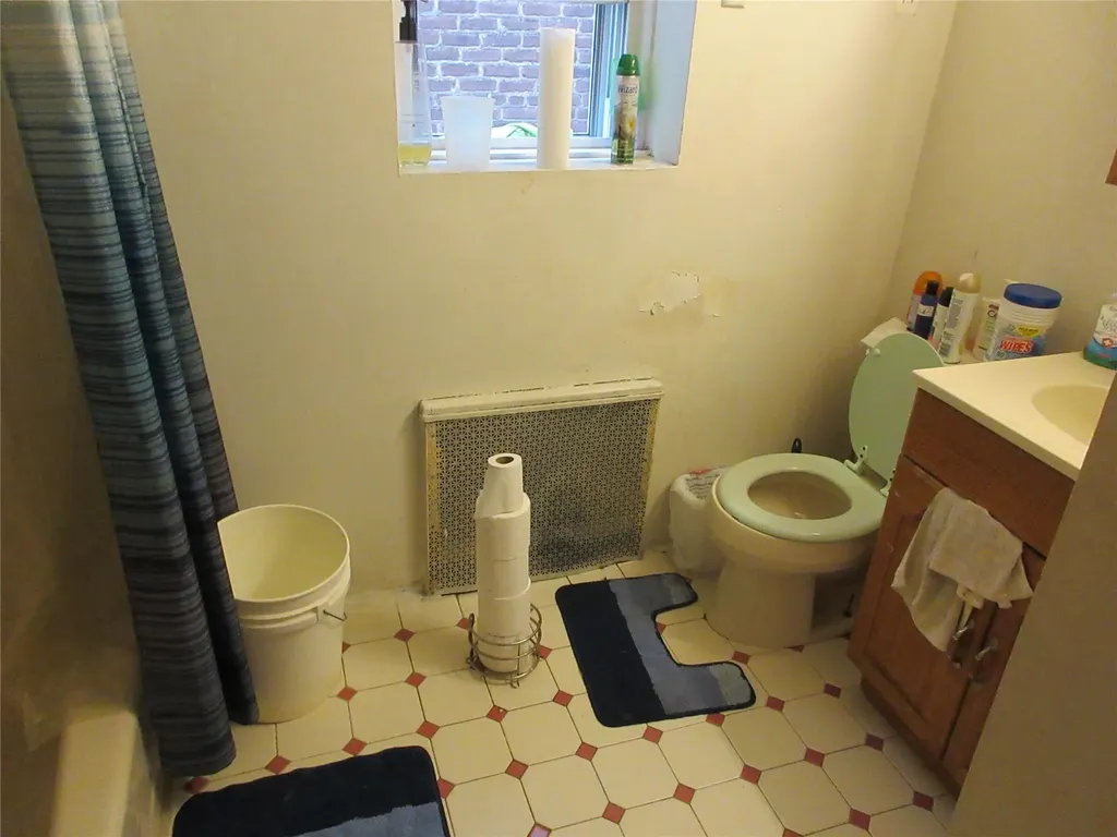 4104 Digney Avenue Bronx NY 10466