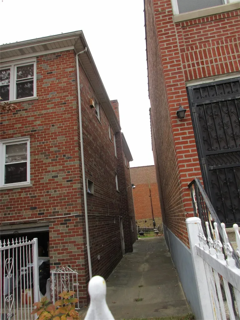 4104 Digney Avenue Bronx NY 10466