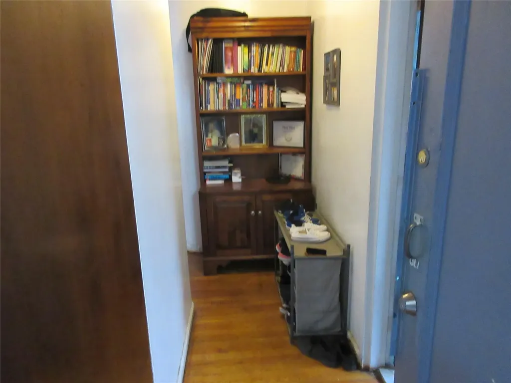 4104 Digney Avenue Bronx NY 10466