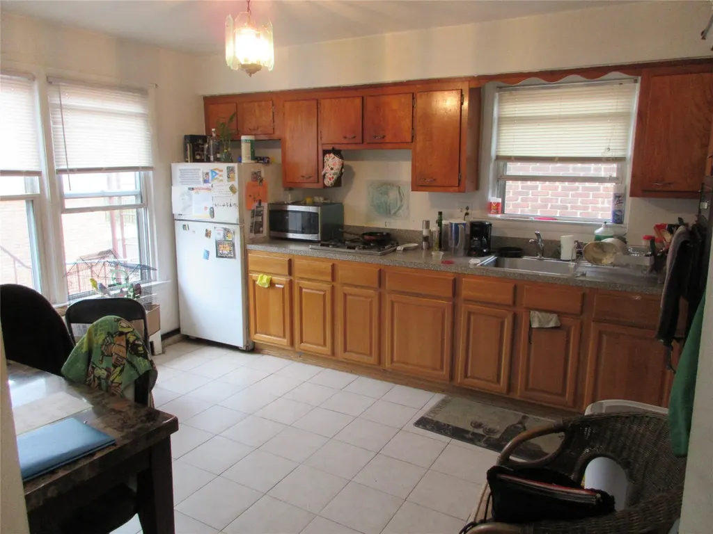 4104 Digney Avenue Bronx NY 10466
