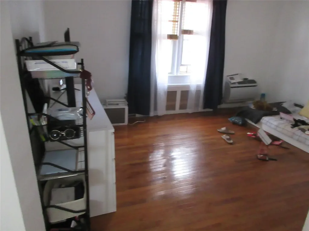4104 Digney Avenue Bronx NY 10466