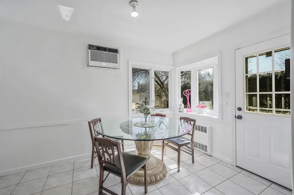 412 Foxhurst Road Oceanside NY 11572