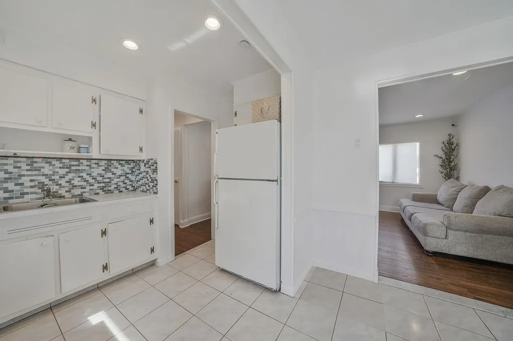 412 Foxhurst Road Oceanside NY 11572