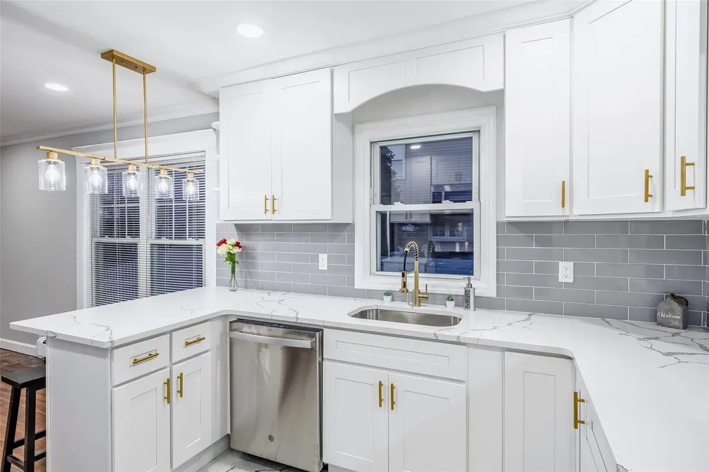 230 Oceanside Parkway Oceanside NY 11572