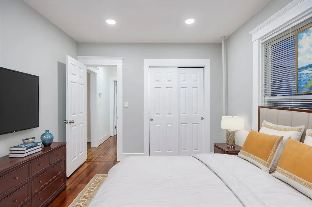 230 Oceanside Parkway Oceanside NY 11572