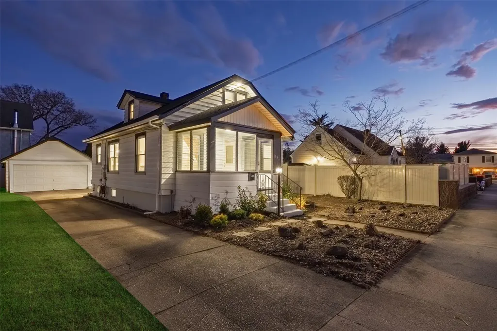 230 Oceanside Parkway Oceanside NY 11572