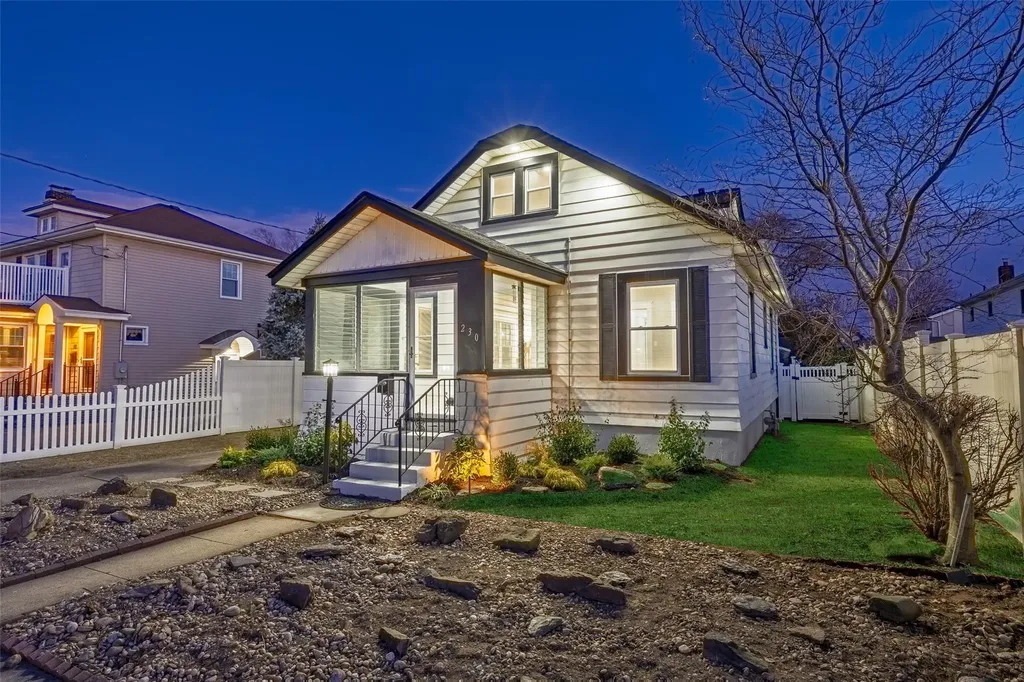 230 Oceanside Parkway Oceanside NY 11572
