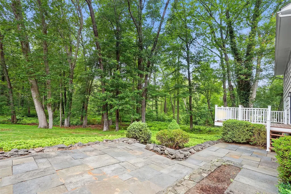 38 Appleby Drive Bedford NY 10506