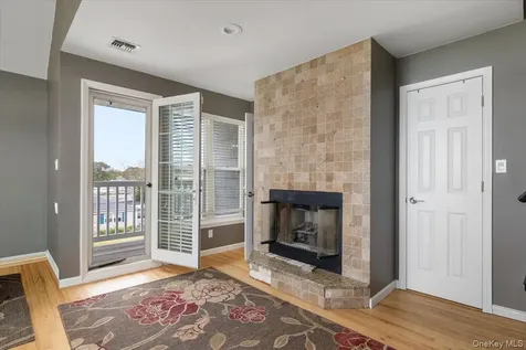 35 Jackson Avenue W Babylon NY 11702