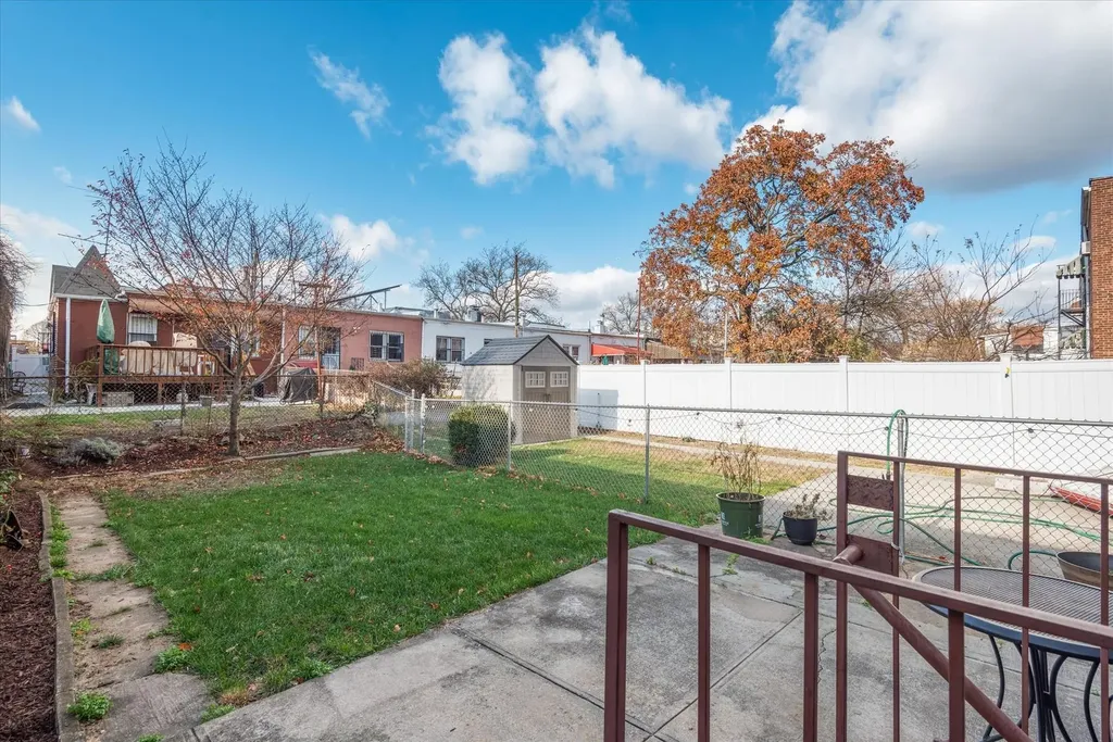 544 E 43rd Street Brooklyn NY 11203