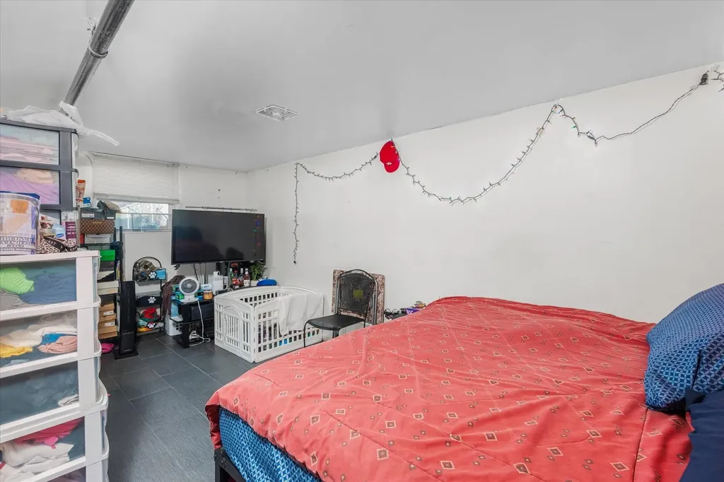 544 E 43rd Street Brooklyn NY 11203
