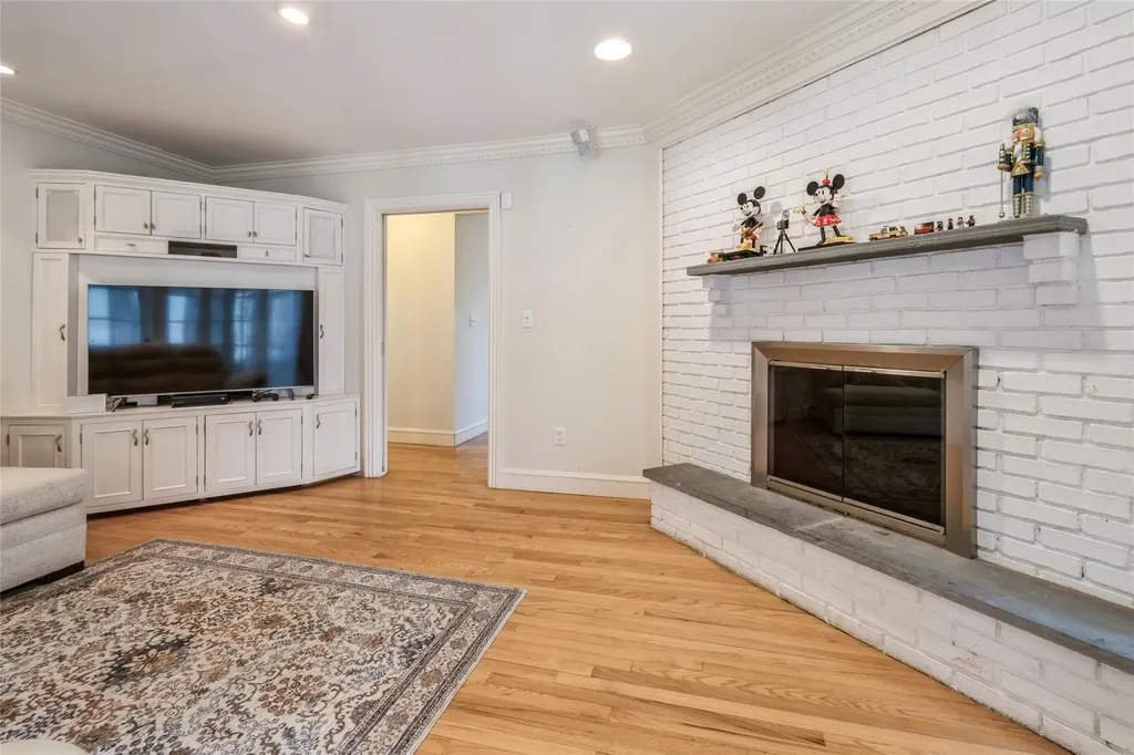 70 Indian Hill Road Mount Kisco NY 10549