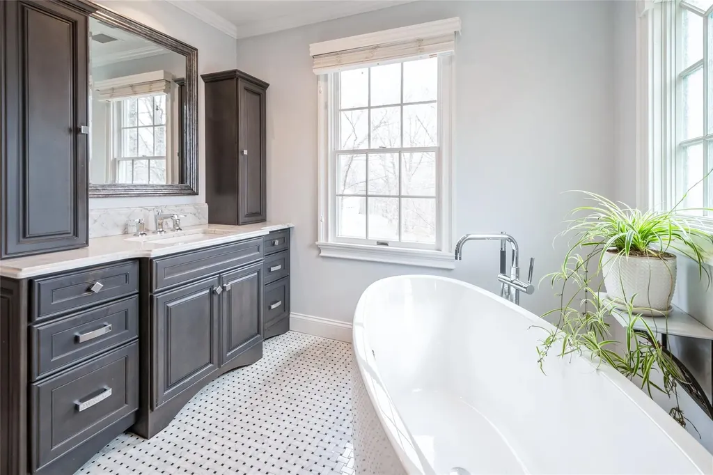 70 Indian Hill Road Mount Kisco NY 10549