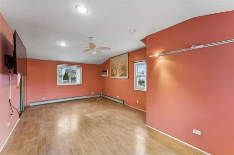 4 Foxcroft Road Albertson NY 11507