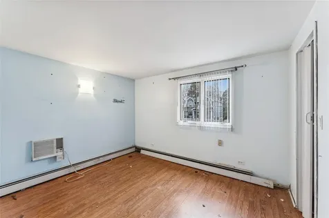 4 Foxcroft Road Albertson NY 11507