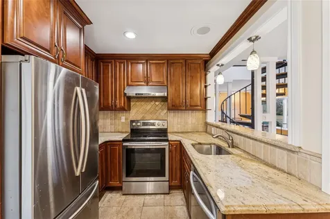 4 Foxcroft Road Albertson NY 11507