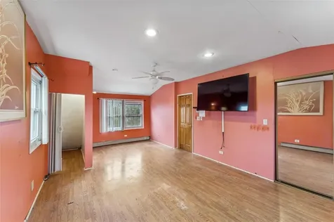 4 Foxcroft Road Albertson NY 11507