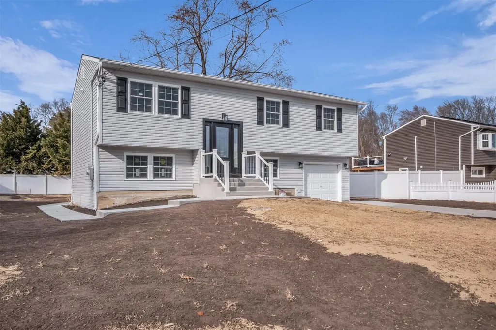 495 Hawkins Road Selden NY 11784