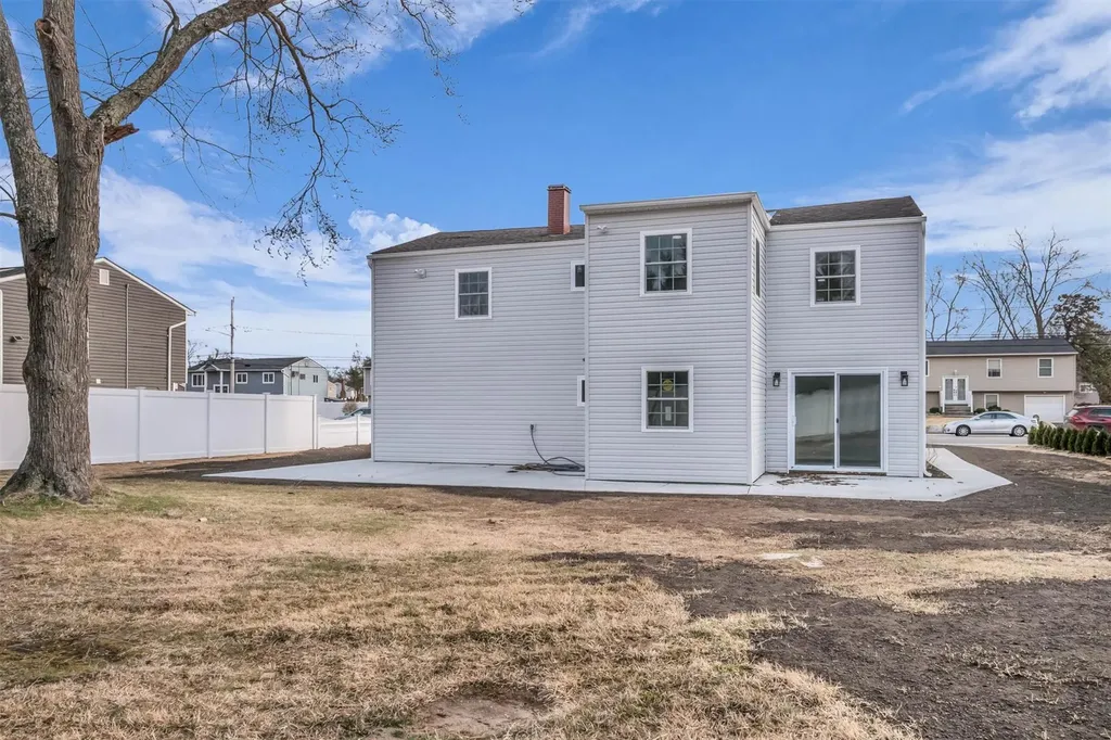 495 Hawkins Road Selden NY 11784