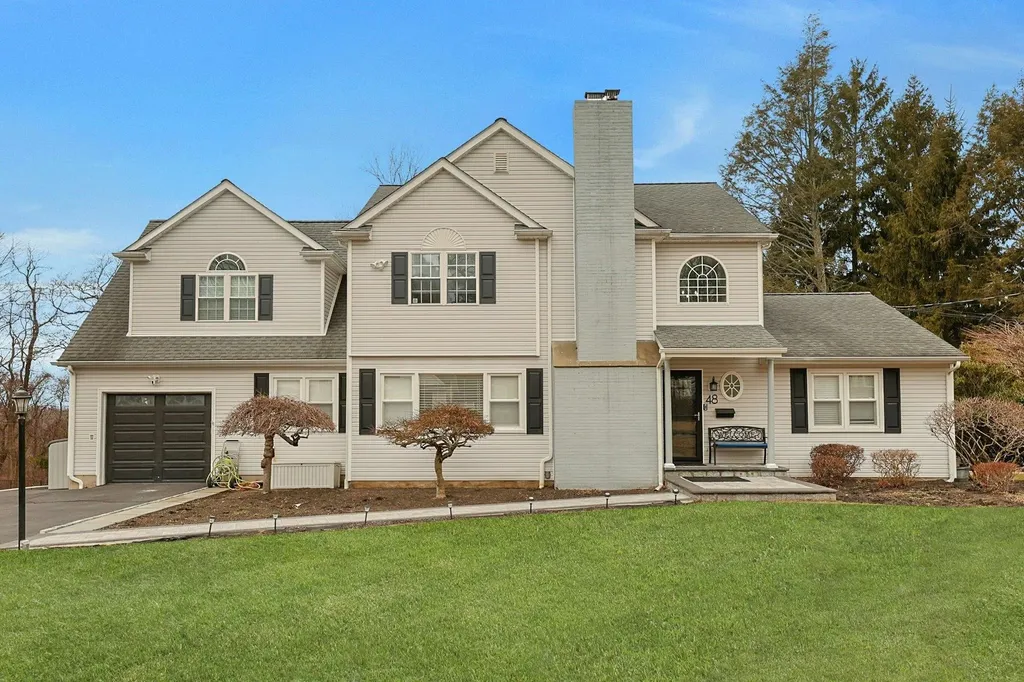 48 Galloway Lane Valhalla NY 10595